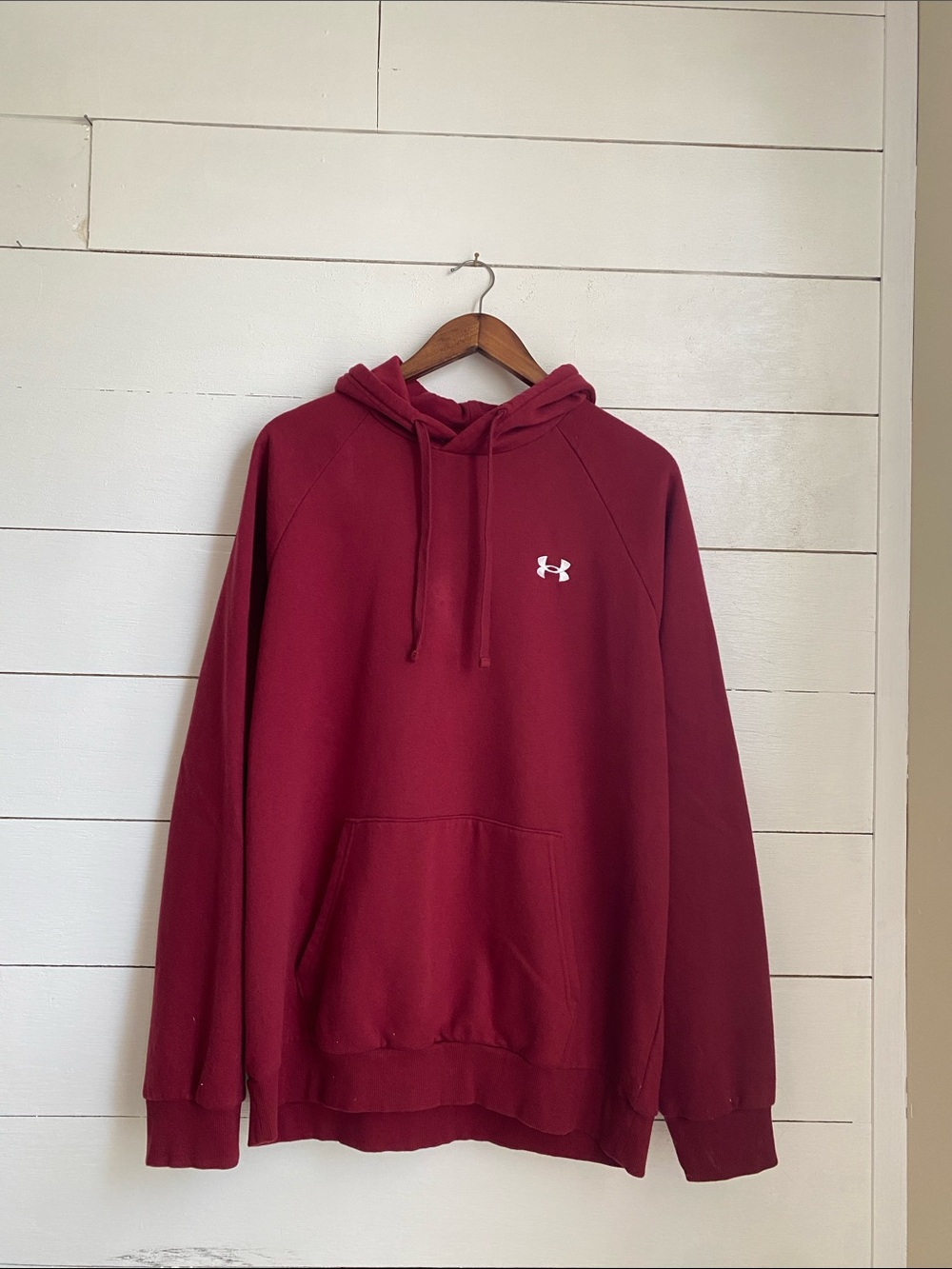 Under Armour Men's Burgundy Pullover Hoodie